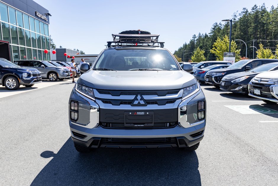 2025 Mitsubishi RVR ES-8
