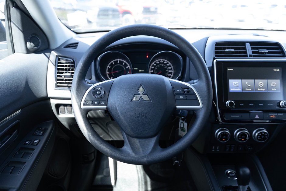 2025 Mitsubishi RVR ES-16