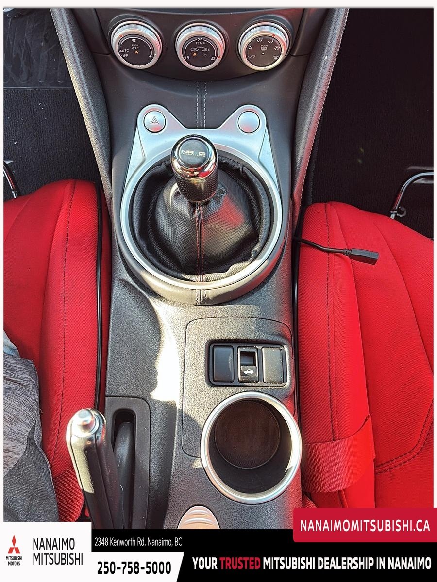 2020 Nissan 370Z Base-18