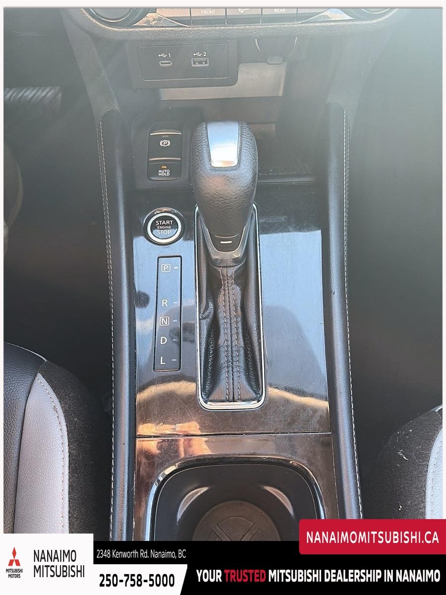 2022 Nissan Kicks SR-16