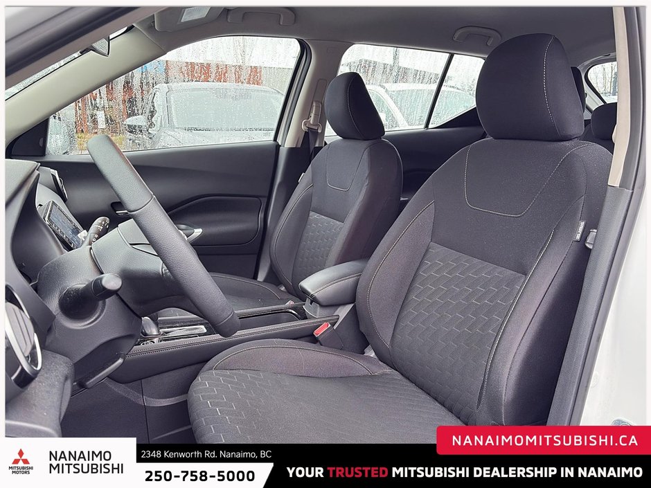 2024 Nissan Kicks SV-8