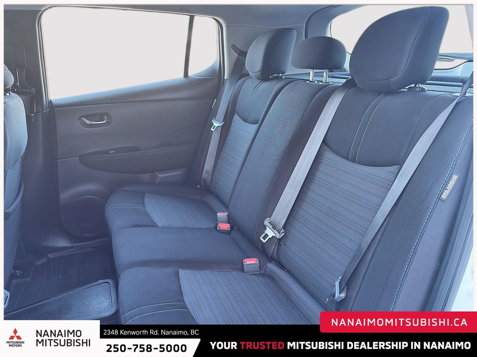 2023 Nissan Leaf SV Plus-9