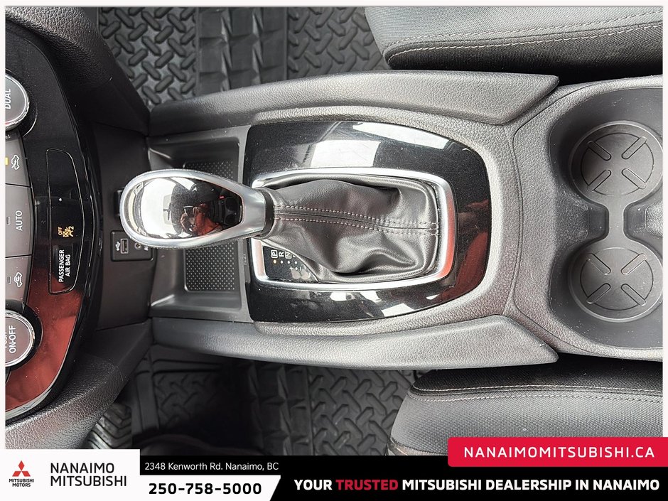 2017 Nissan Rogue SV-17