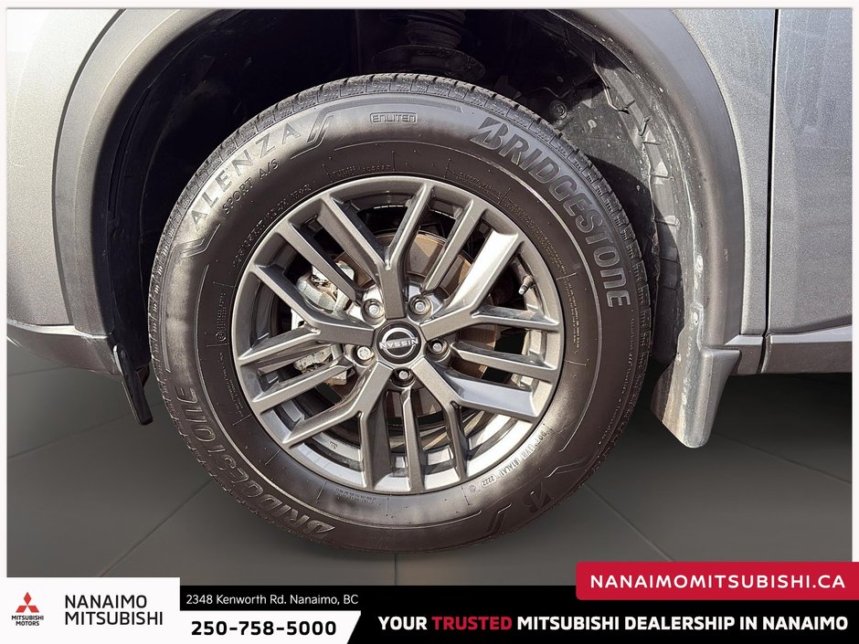 2023 Nissan Rogue S-1