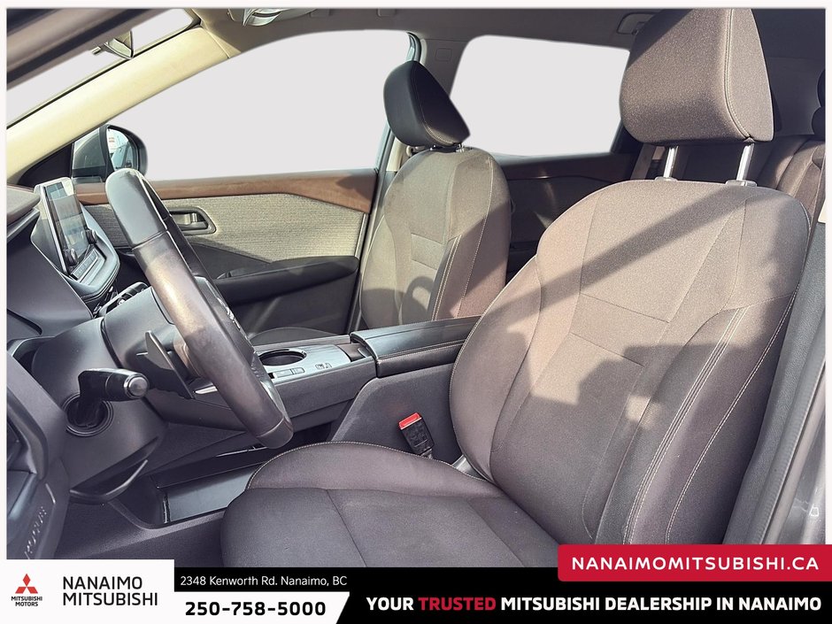 2023 Nissan Rogue S-8