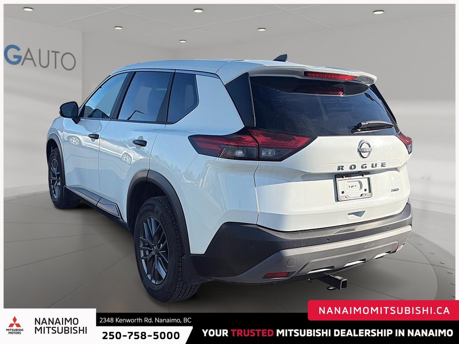 2023 Nissan Rogue S-4