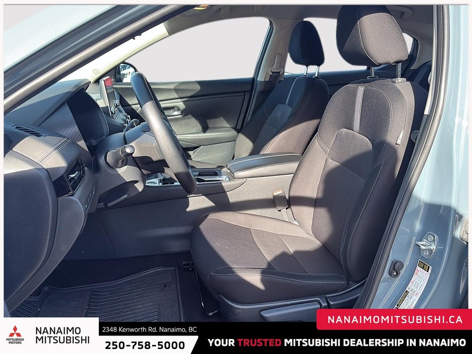 2025 Nissan Sentra SV-6