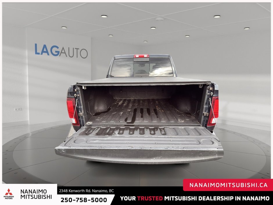 2019 Ram 1500 Classic Warlock-8