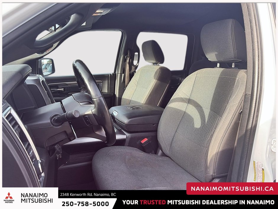 2021 Ram 1500 Classic Warlock-9