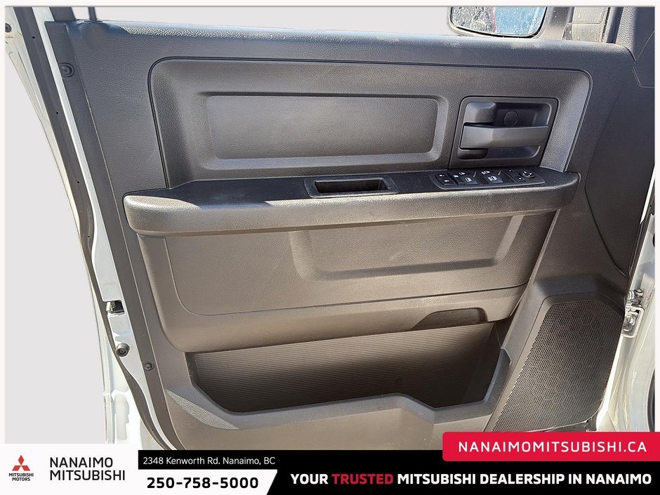 2022 Ram 1500 Classic Express-12