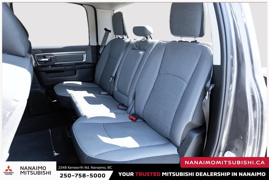 2023 Ram 1500 Classic SLT-11