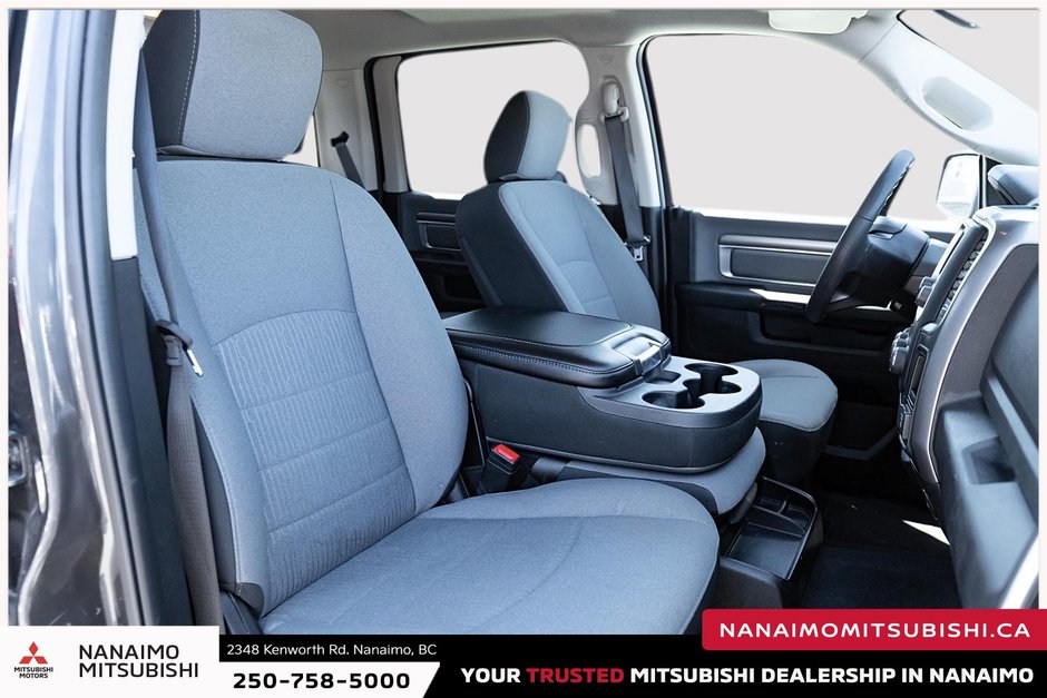 2023 Ram 1500 Classic SLT-18
