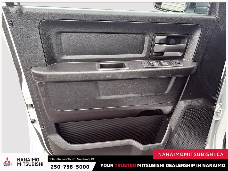 2023 Ram 1500 Classic Tradesman-12
