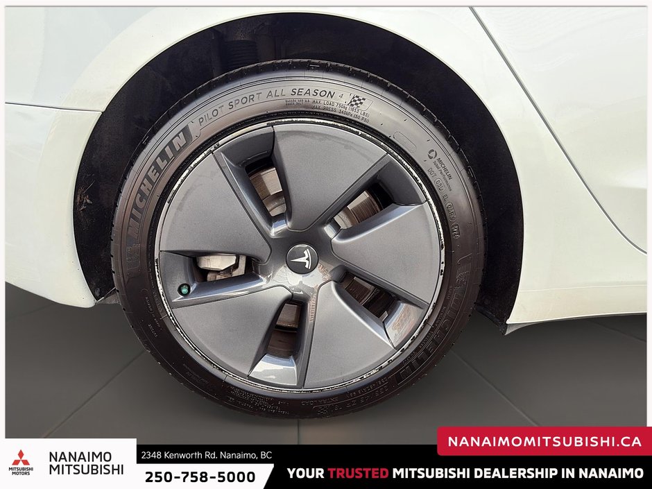 2023 Tesla Model 3 Base-1