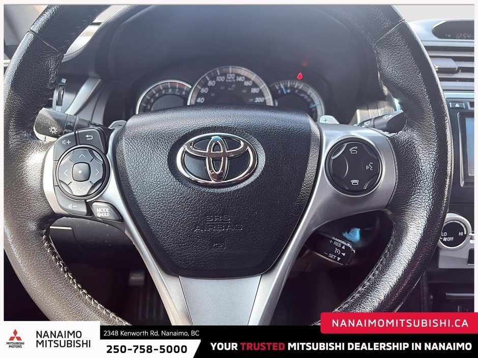 2013 Toyota Camry SE-13