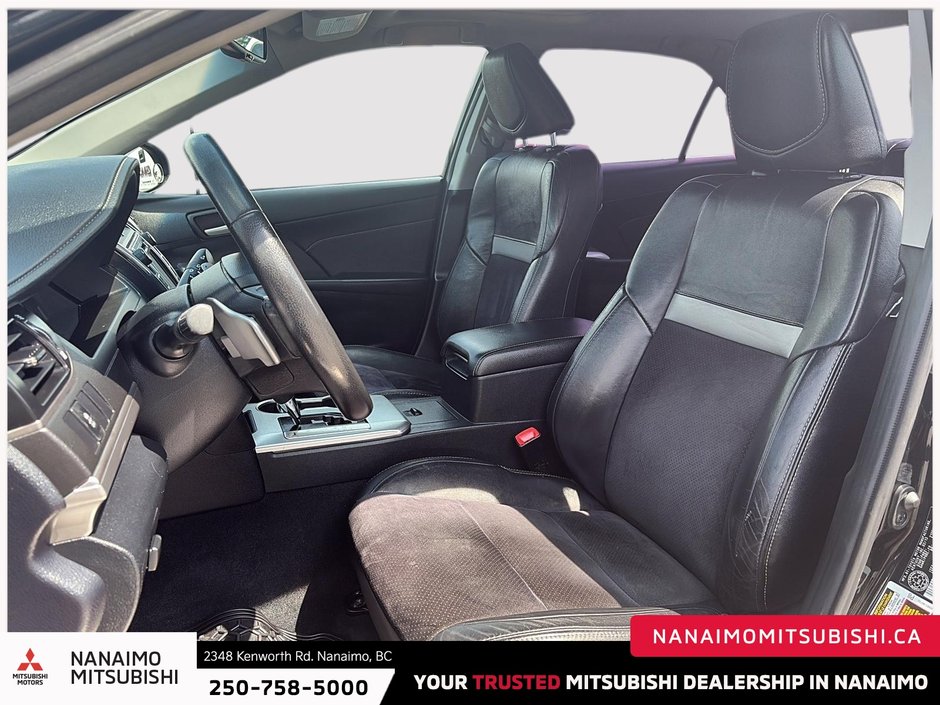 2013 Toyota Camry SE-8