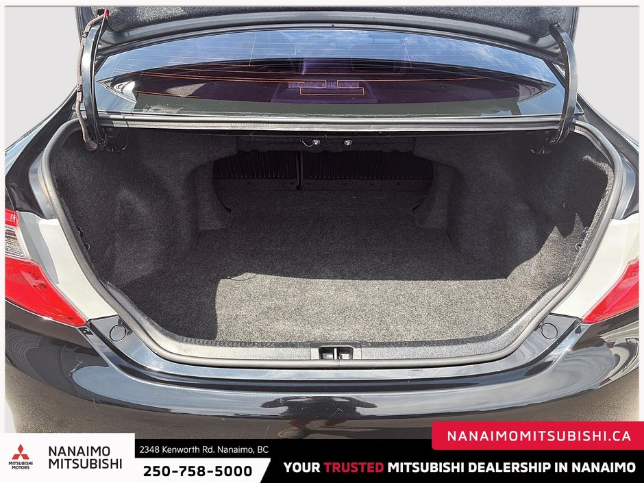 2013 Toyota Camry SE-6