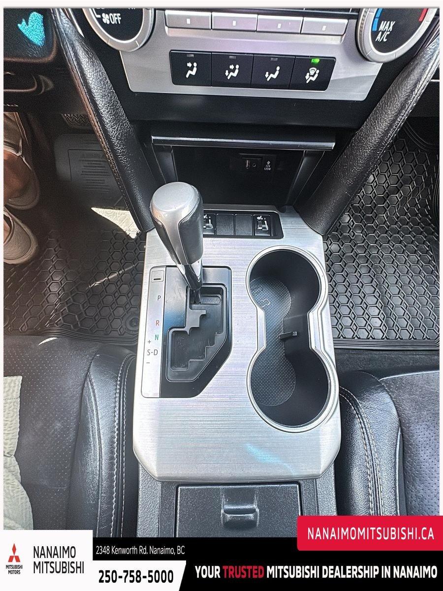 2013 Toyota Camry SE-17