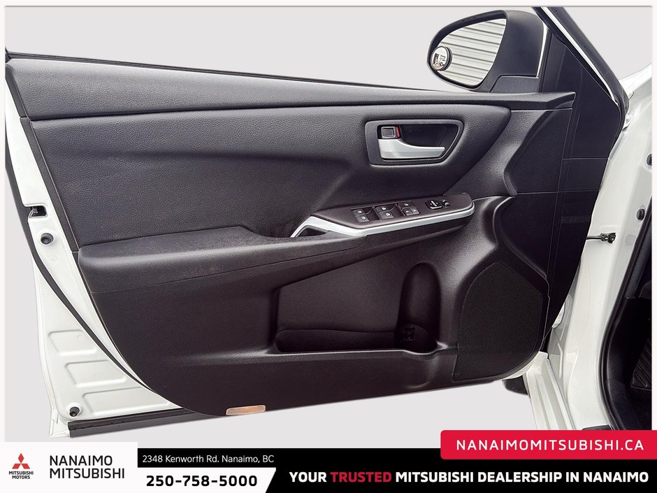 2017 Toyota Camry LE-10
