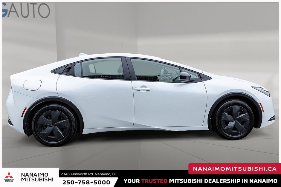2024 Toyota PRIUS PRIME SE-7