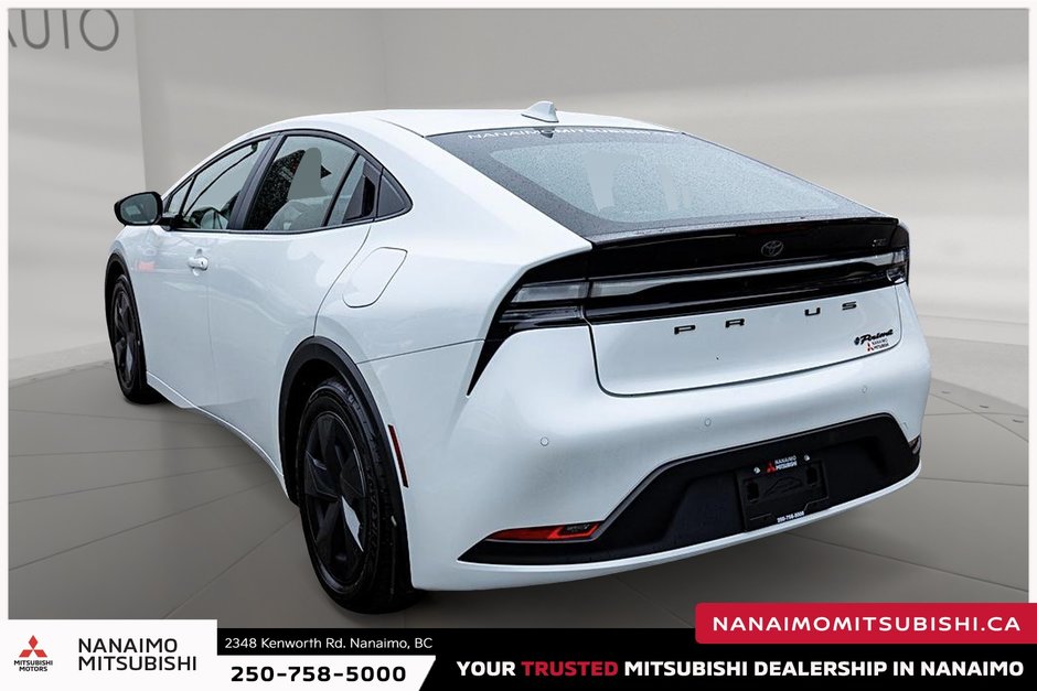 2024 Toyota PRIUS PRIME SE-4