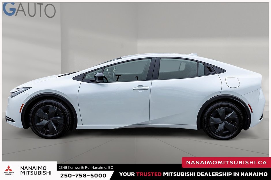 2024 Toyota PRIUS PRIME SE-3
