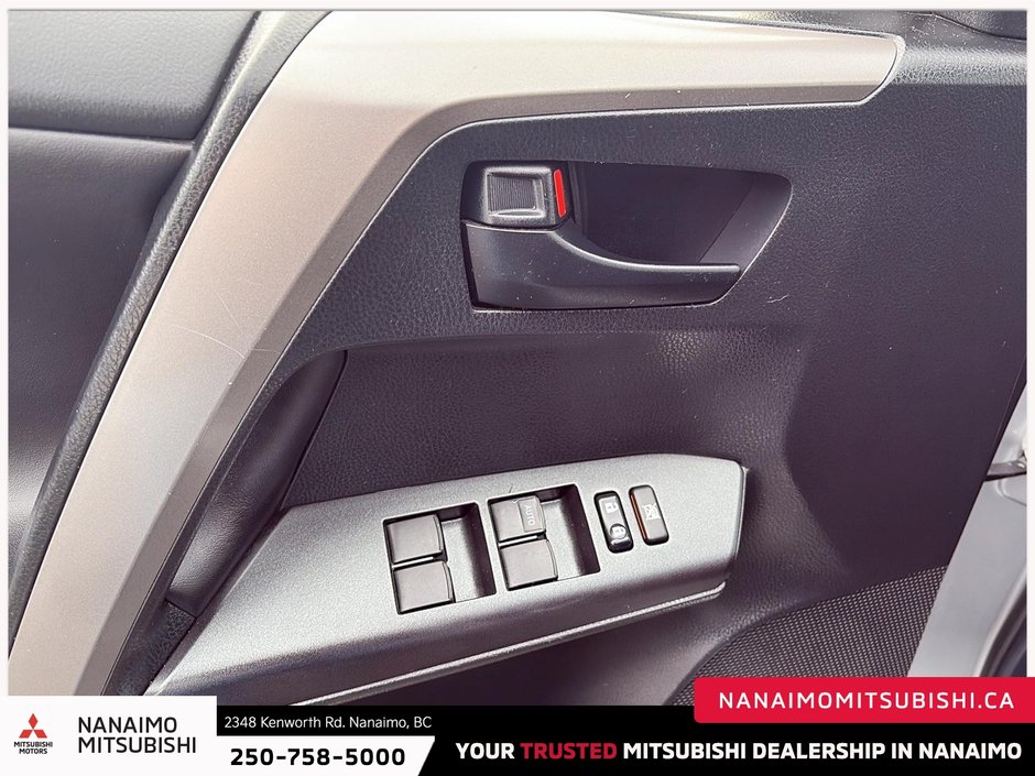 2018 Toyota RAV4 Hybrid LE+-11