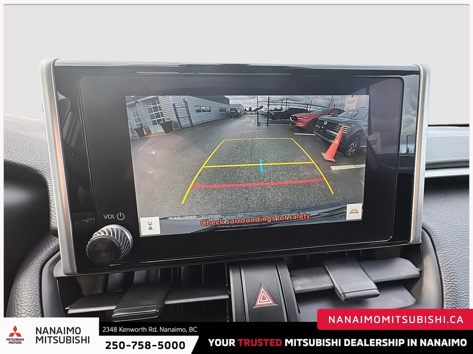 2023 Toyota RAV4 Hybrid XLE-19