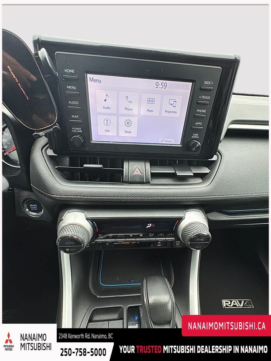 2021 Toyota RAV4 XLE Premium-16