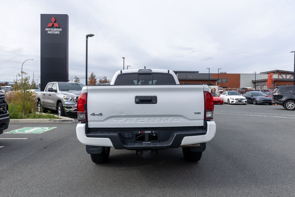 2018 Toyota Tacoma SR5-4