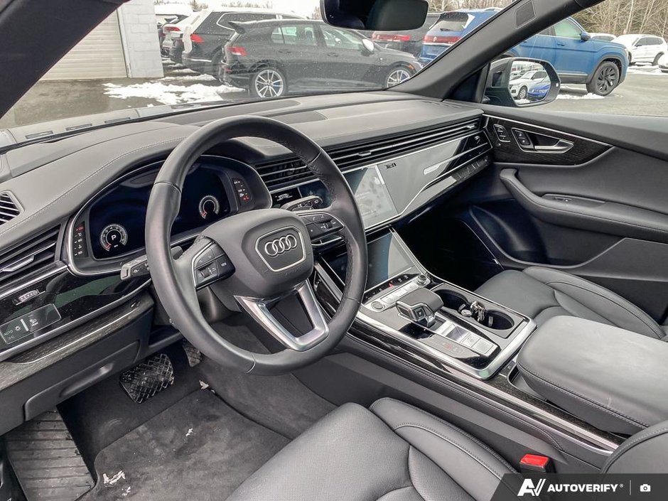 2023 Audi Q8 TECHNIK-12