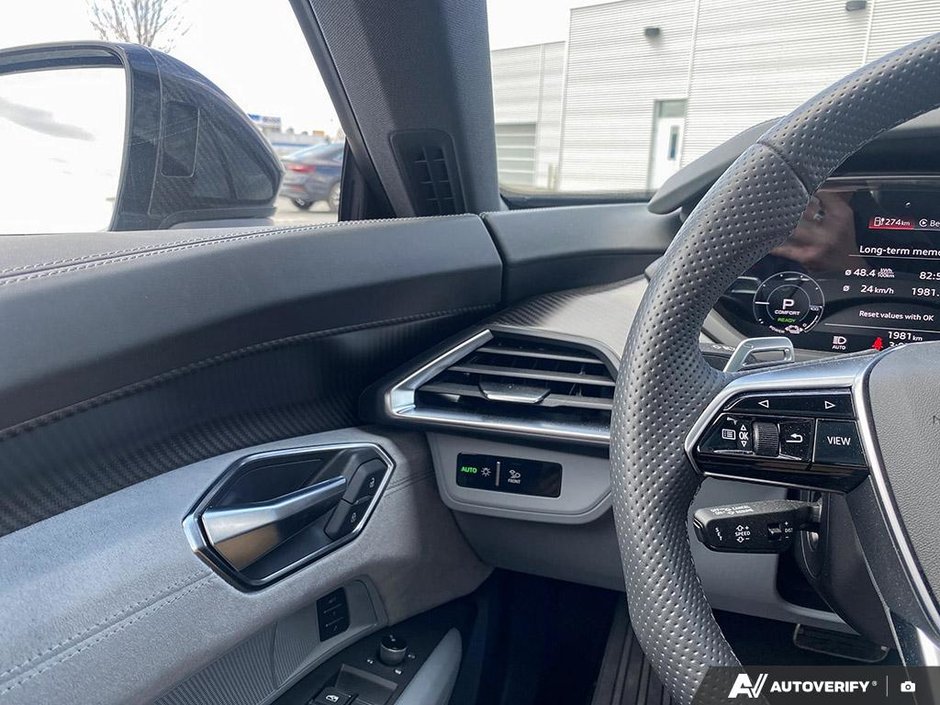 Audi RS E-TRON GT  2022-16