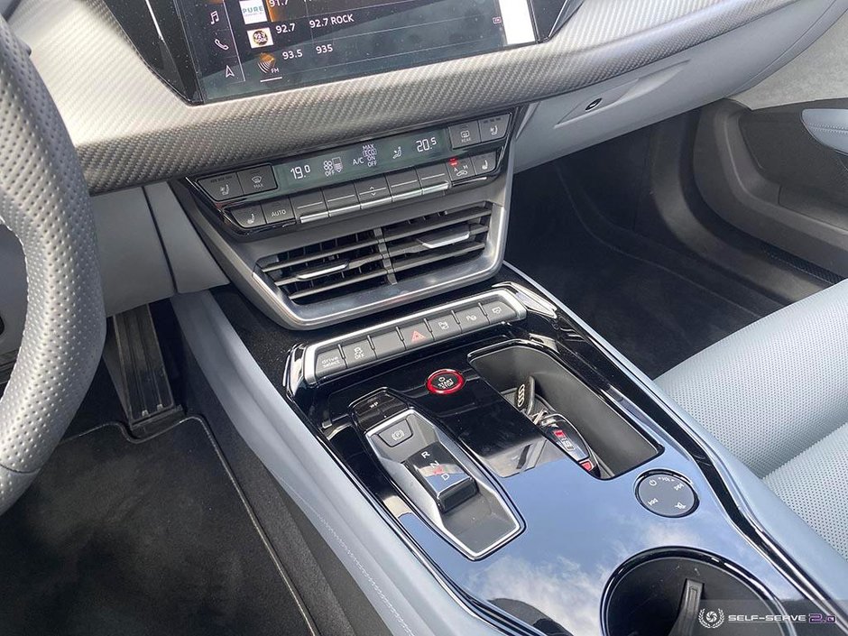 Audi RS e-tron GT  2022-17