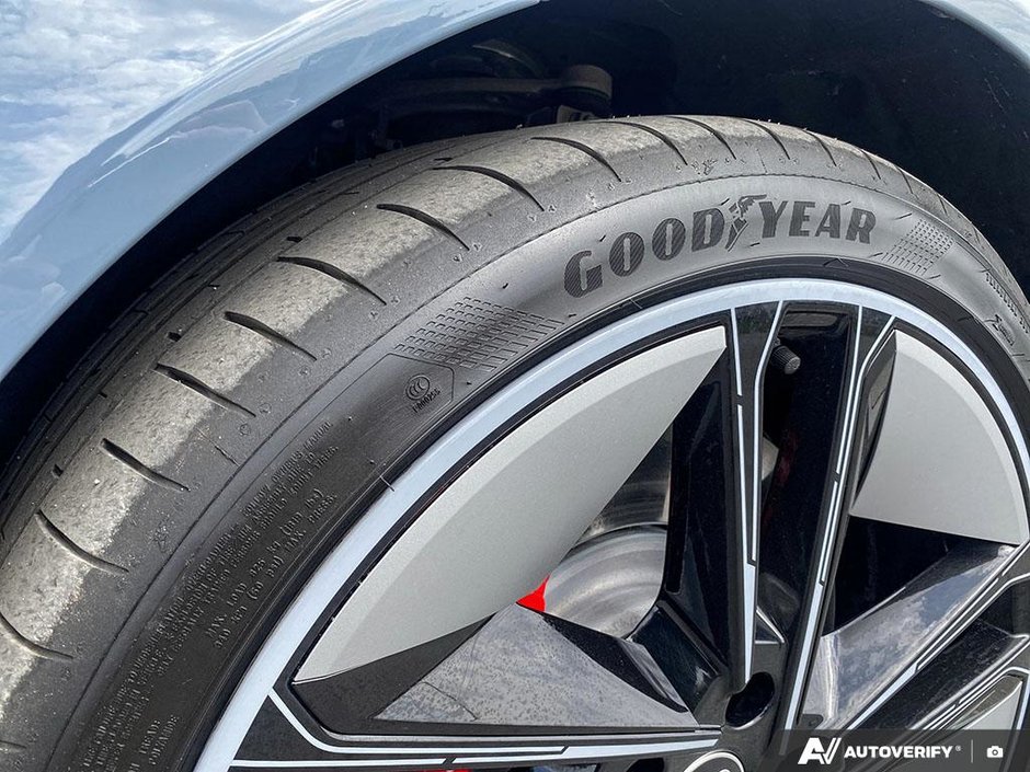 Audi RS E-TRON GT  2022-6