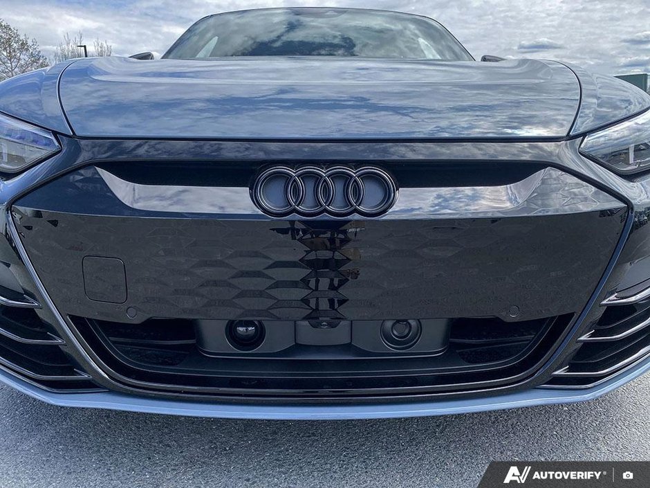 Audi RS E-TRON GT  2022-8