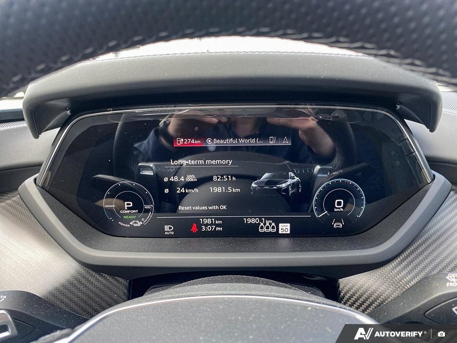 Audi RS E-TRON GT  2022-14