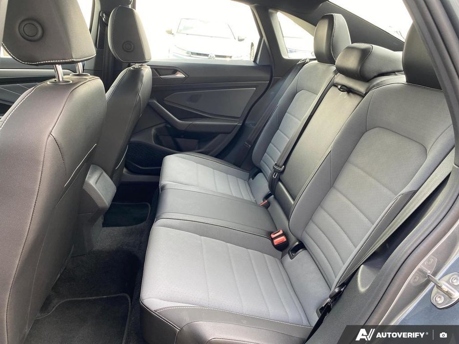 Volkswagen JETTA 1.5 TSI AUTO COMFORTLINE 2025-22
