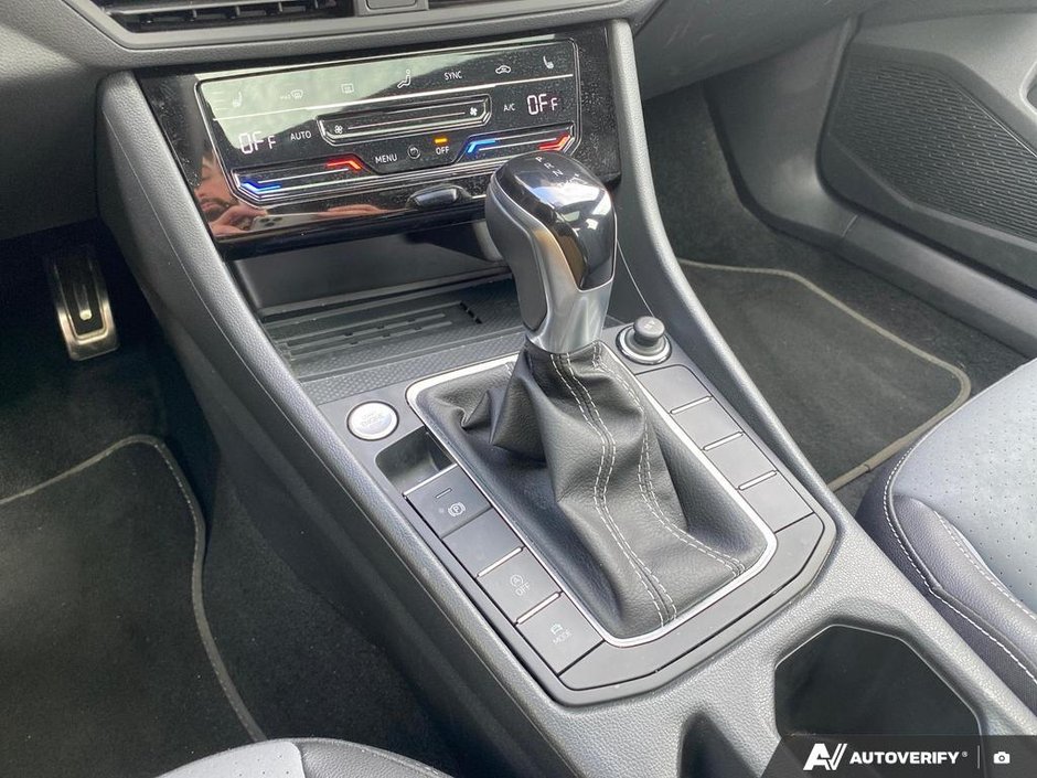 Volkswagen JETTA 1.5 TSI AUTO COMFORTLINE 2025-17