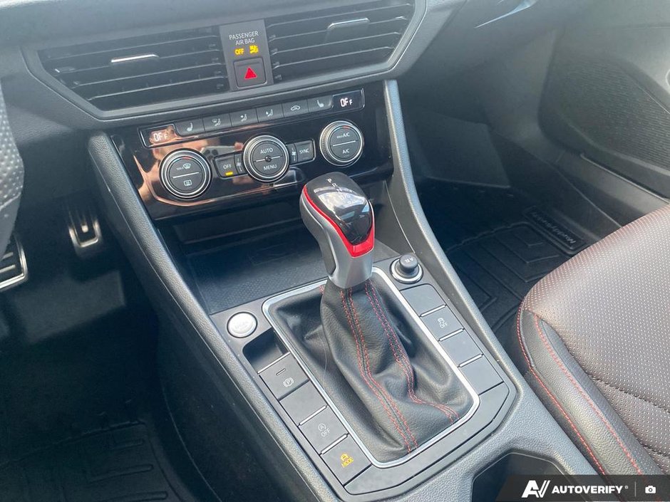 2022 Volkswagen Jetta GLI Autobahn-17