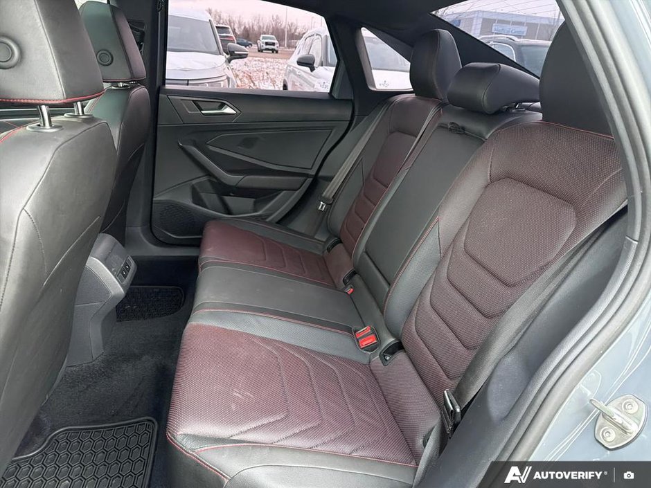 2024 Volkswagen JETTA GLI 2.0 TSI 228HP DSG AUTOMATIC-22