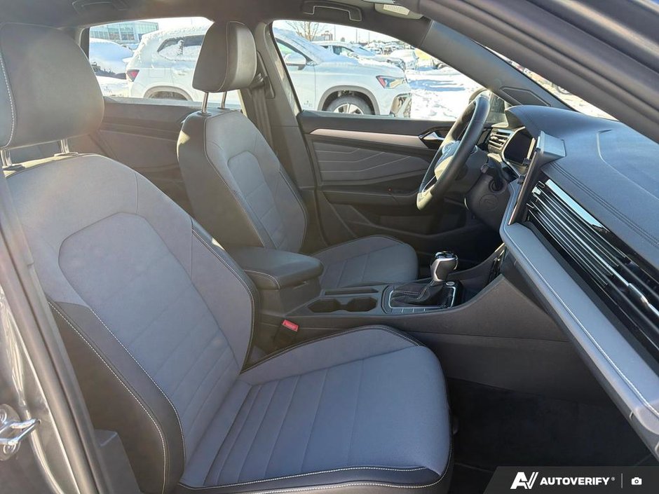 2025 Volkswagen JETTA COMFORTLINE-21