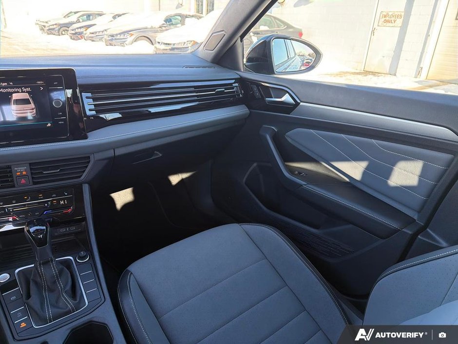 2025 Volkswagen JETTA COMFORTLINE-24