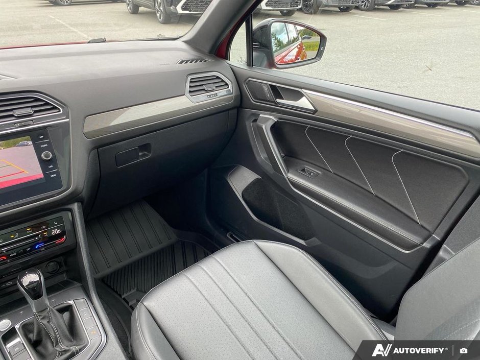 2024 Volkswagen TIGUAN SE R-LINE BLACK 7 PASSENGER COMFORTLINE R LINE-24