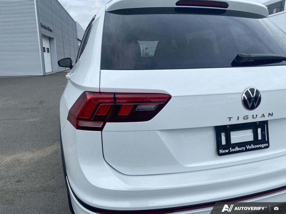 2024 Volkswagen TIGUAN SE R-LINE BLACK Comfortline R-Line Black Edition-10