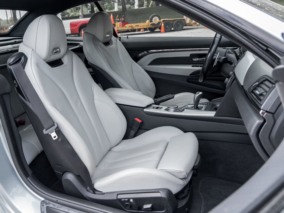 2015 BMW M4 Cabriolet-24