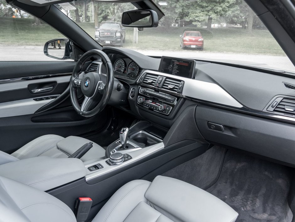 2015 BMW M4 Cabriolet-25