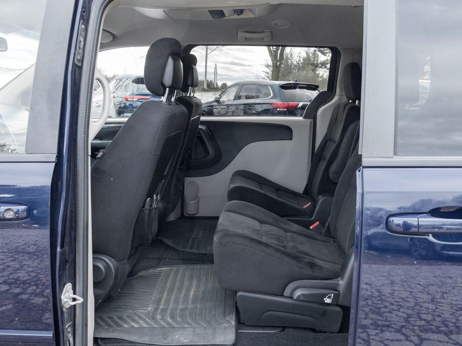 2014 Dodge Grand Caravan SE / SXT-16