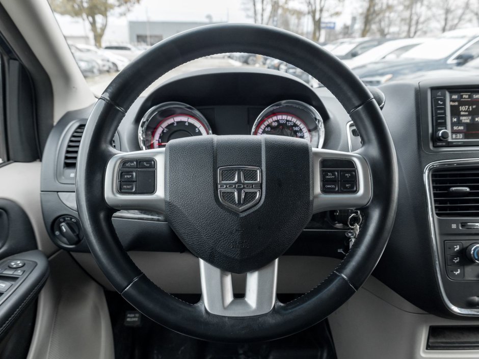 2014 Dodge Grand Caravan SE / SXT-7