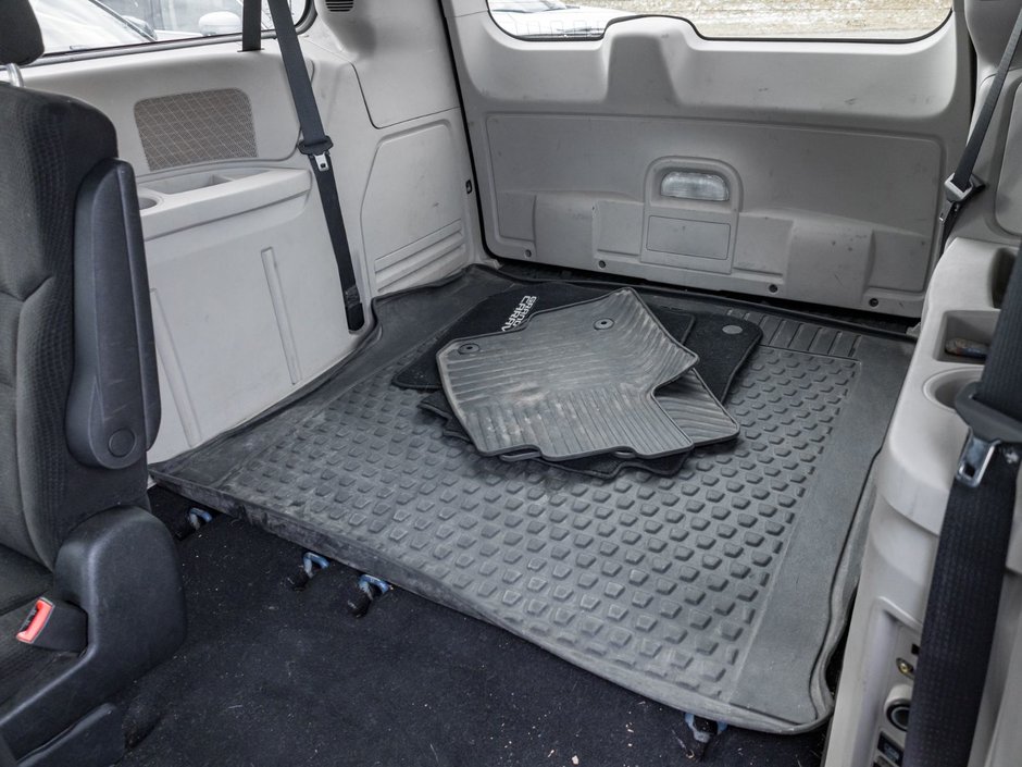 2014 Dodge Grand Caravan SE / SXT-19