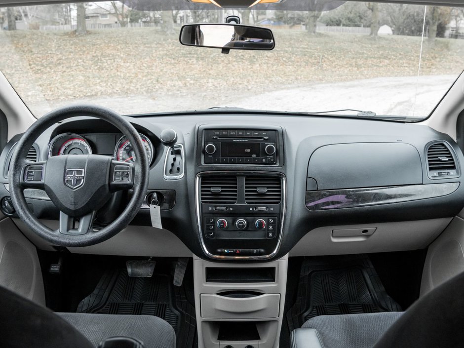 2014 Dodge Grand Caravan SE / SXT-24